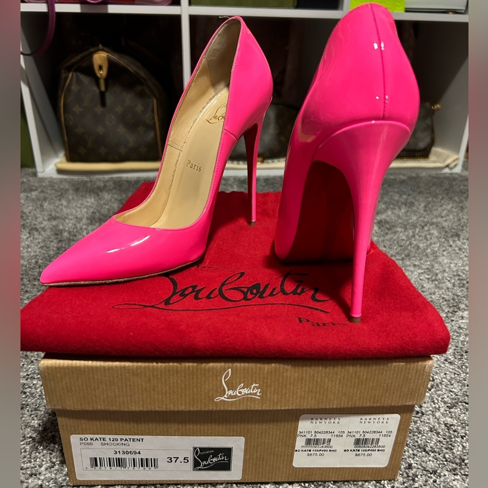 Christian Louboutin So Kate patent leather heels
